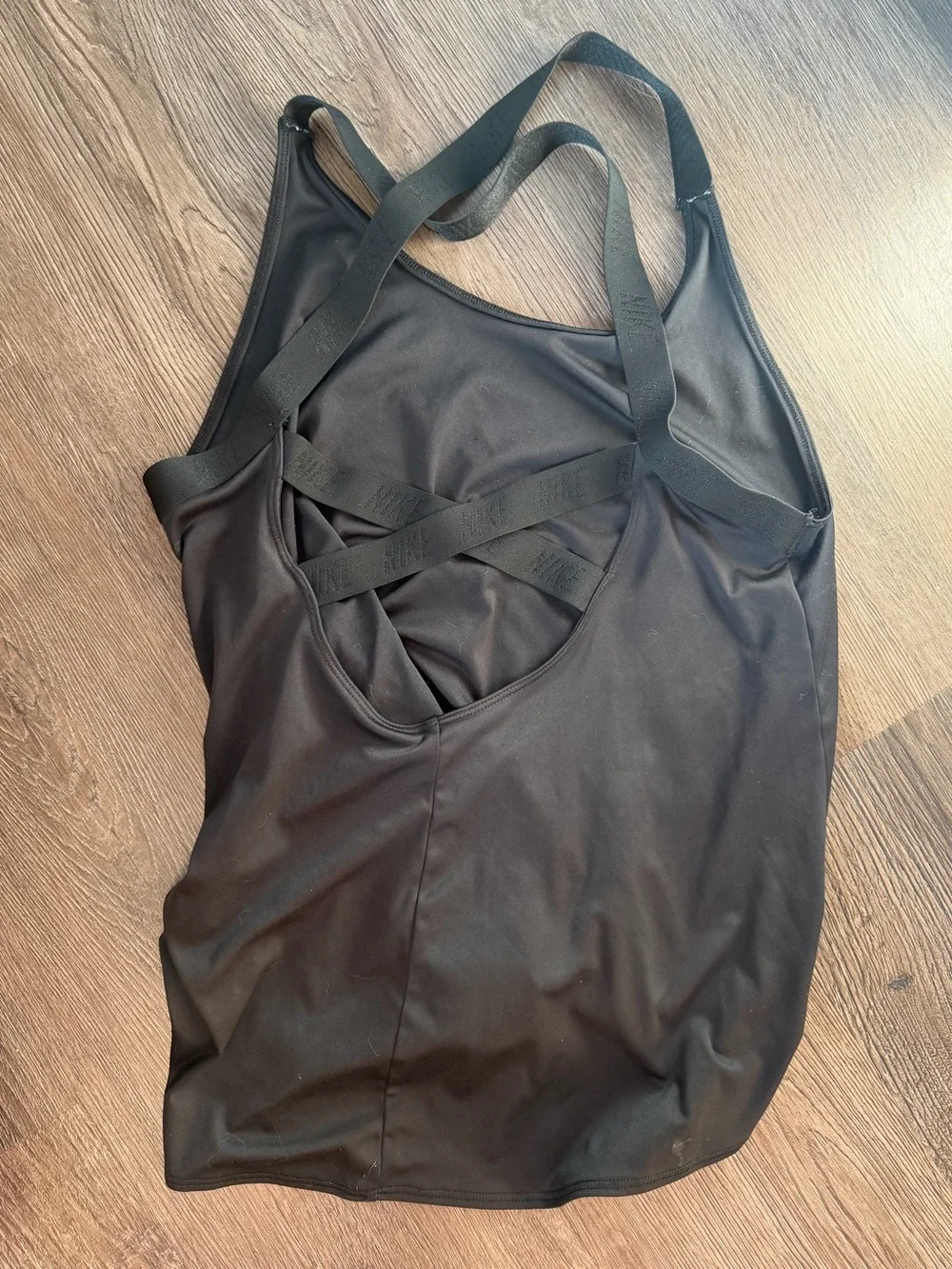 Nike Women’s Black Strappy Racerback Workout Tank Top Size Medium